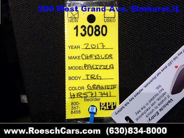 2017 Chrysler Pacifica Touring 4dr Mini-Van